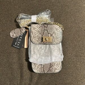 Mellow World Touchscreen Cell Phone Crossbody Bag